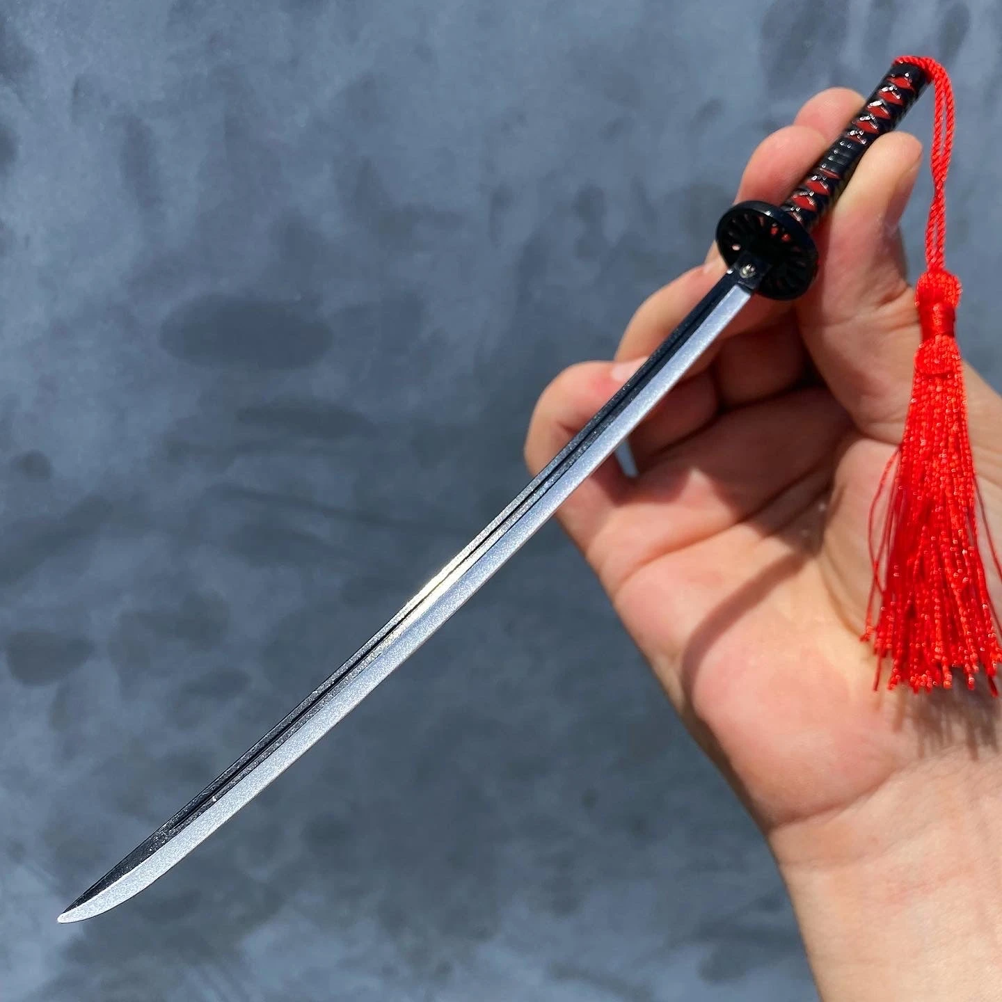 Blade City Anime Replicas Micro Tanjiro Nichirin Katana + Stand 4 Blade City Anime Replicas Micro Tanjiro Nichirin Katana + Stand