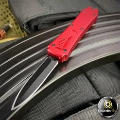 Blade City Red Wasp Micro OTF Auto's